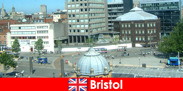 Atraksi di kota Bristol di Inggris untuk wisatawan