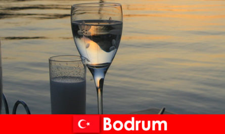 Di Turki, klub diskotek dan bar Bodrum untuk wisatawan muda