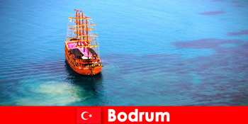 Perjalanan klub untuk anggota dengan teman-teman di Bodrum Turki yang indah