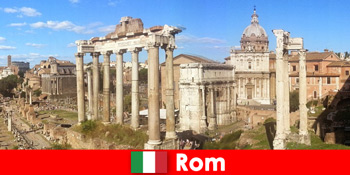 Tur bus untuk tamu Eropa ke penggalian dan reruntuhan kuno di Roma Italia