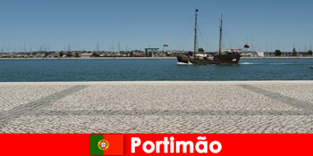 Tips perjalanan yang berguna untuk liburan keluarga di Portimão Portugal