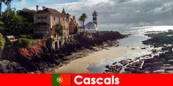 Wisata foto yang ramai ke kota Cascais Portugal yang indah