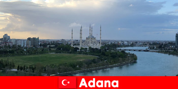 Tur berpemandu lokal di Adana Turki sangat populer di kalangan orang asing