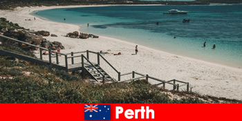 Penawaran liburan untuk wisatawan dengan hotel dan penerbangan ke Perth Australia, pesan lebih awal