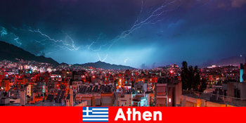 Merayakan di Athena Yunani untuk Tamu Muda