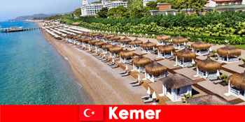 Wilayah liburan paling populer di Turki adalah Kemer